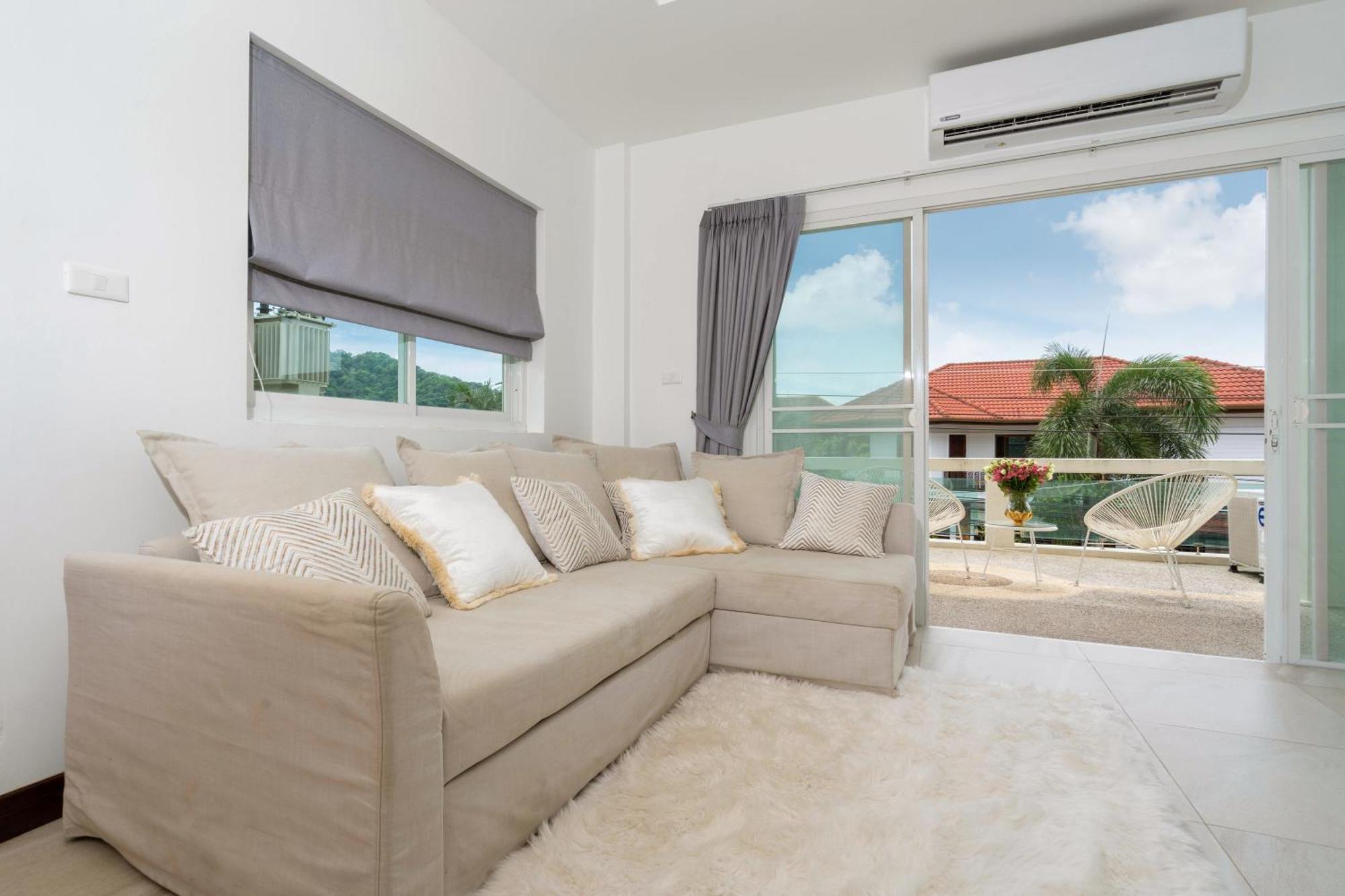 Apartment 1 Bedroom In Naiharn T Ban Saiyuan Bagian luar foto
