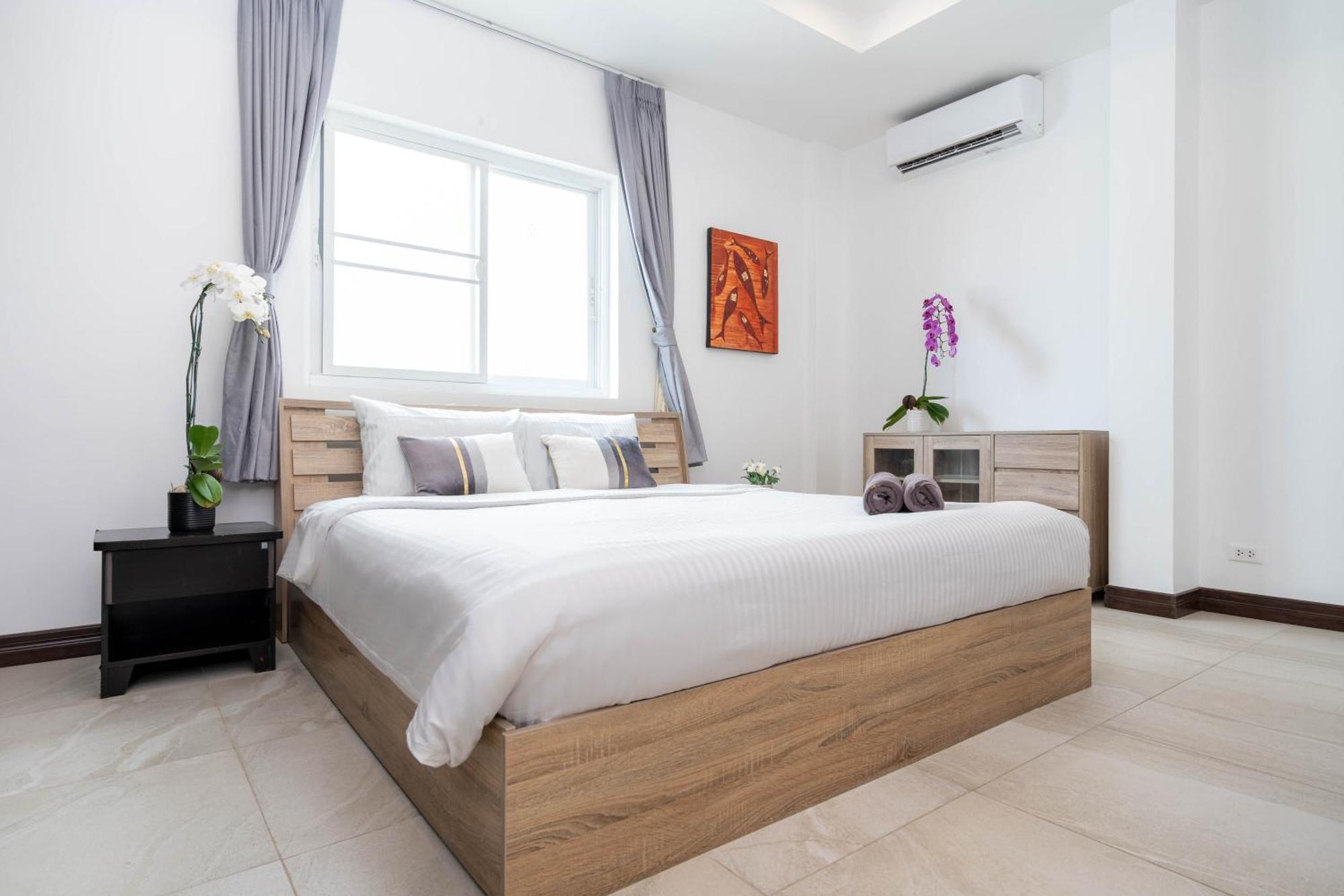 Apartment 1 Bedroom In Naiharn T Ban Saiyuan Bagian luar foto